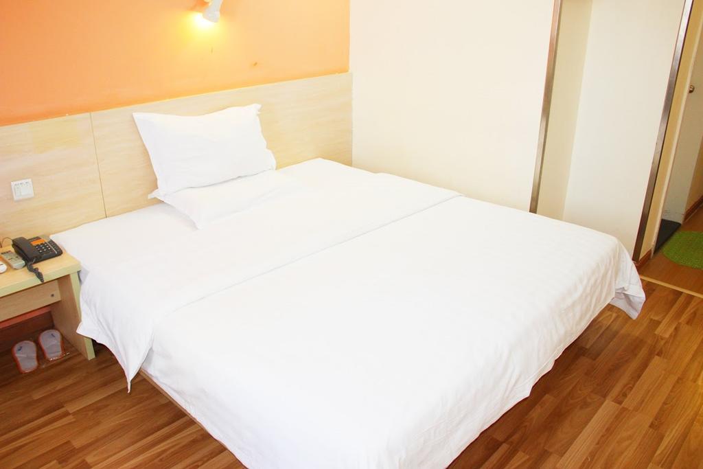 7Days Inn Shaoguang Buxing Street Номер фото
